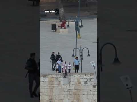 Israelis Escorted By Police Enter Al Aqsa Mosque During Yom Kippur