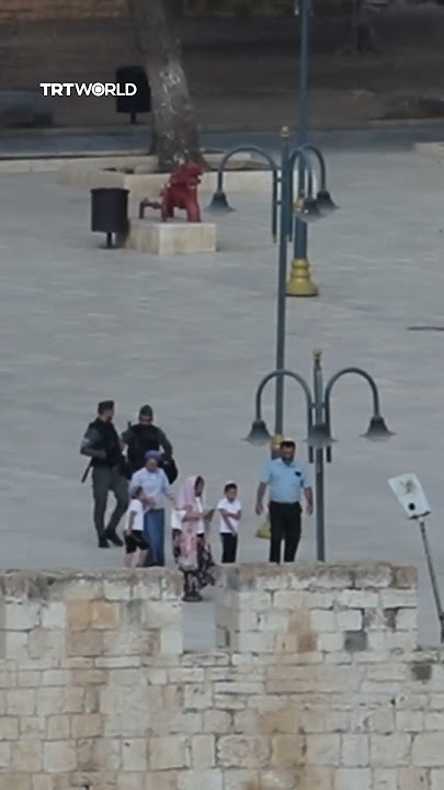 Israelis escorted by police enter Al Aqsa Mosque during Yom Kippur