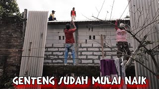 GOTONG ROYONG WARGA MEMBANTU NAIKIN ASBES RUMAH ADEK ALAN DAN ADIK PUTRI