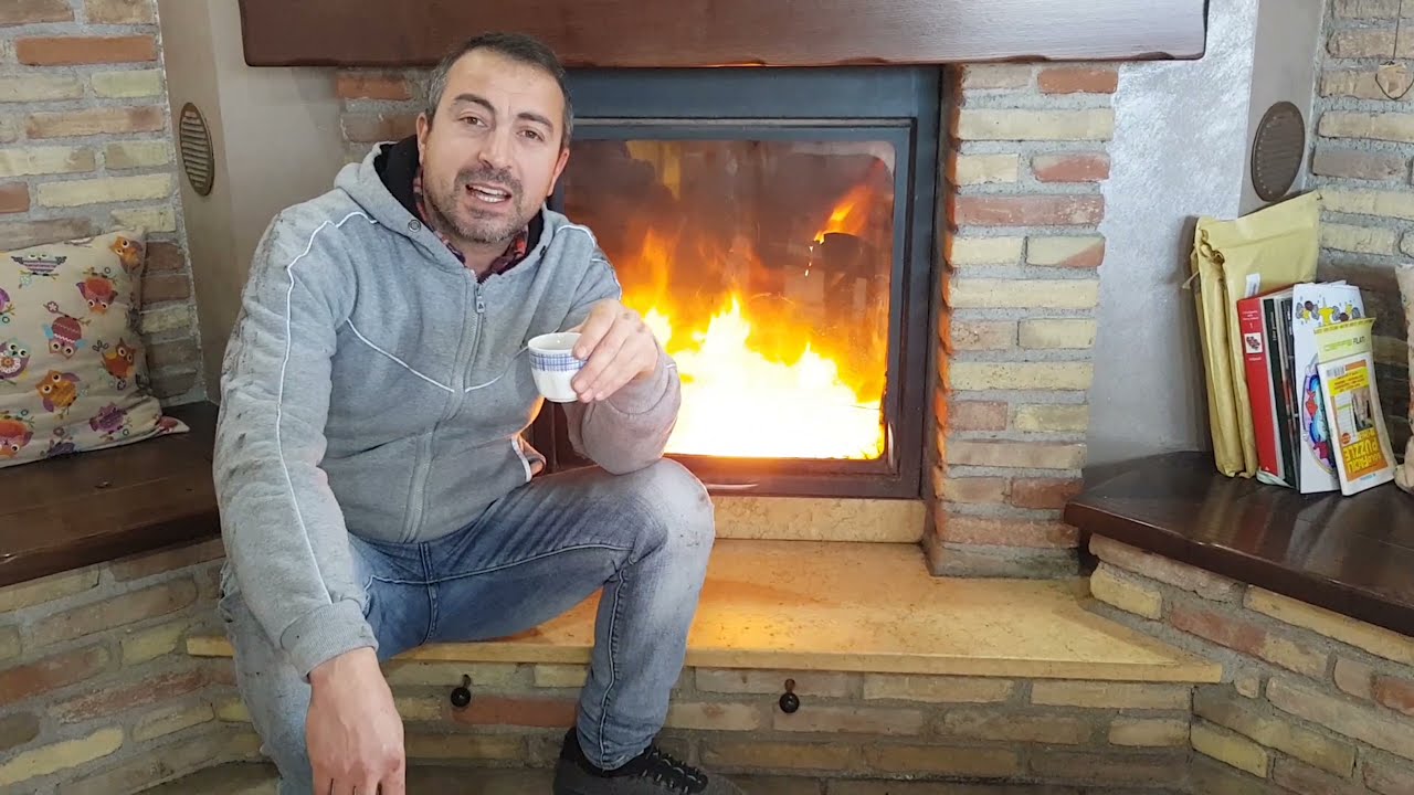 44  Avvio del termo camino Tatano onnivoro e taglio della legna.