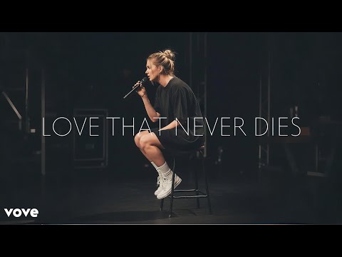 Novi Love That Never Dies Official Lyric Video
