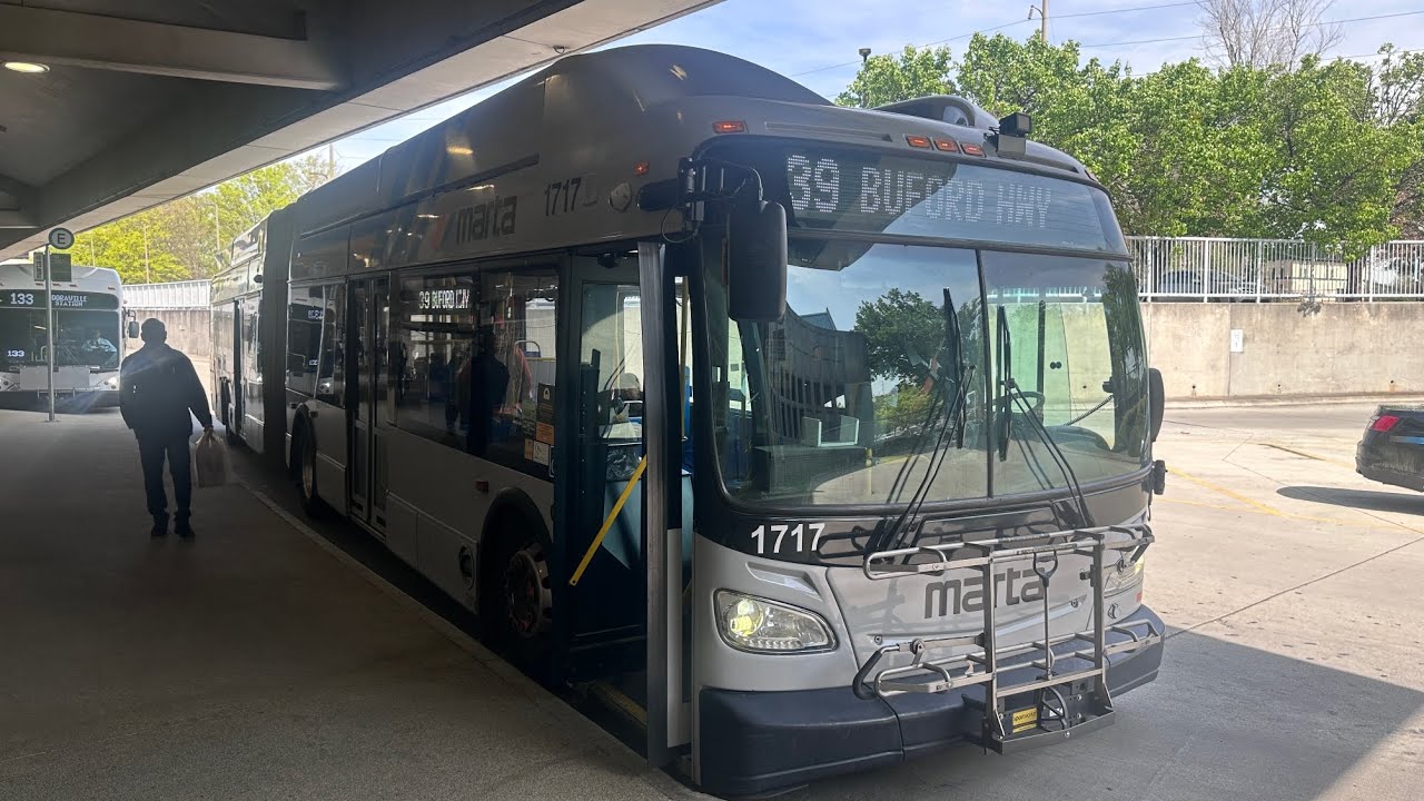 Marta bus New flyer XN60 1717 route 39 Doraville to Lindbergh station 🚍 Fullride #bus #transit 