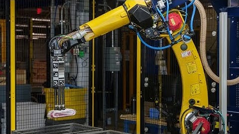 Amazon debuts Sparrow, a new bin-picking robot arm