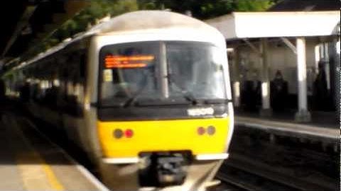 Class 165/0 165009 at Chalfont & Latimer