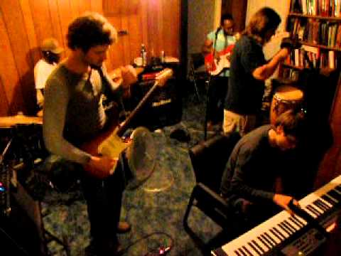 Assista a Third Party - Carousel no YouTube Assista a Third Party - Carousel no YouTube