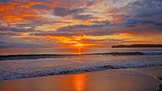 Deep Orange Sunset On A Remote Beach With Rolling Ocean Waves  Relaxing Asmr For Deep Sleep  3h 4k