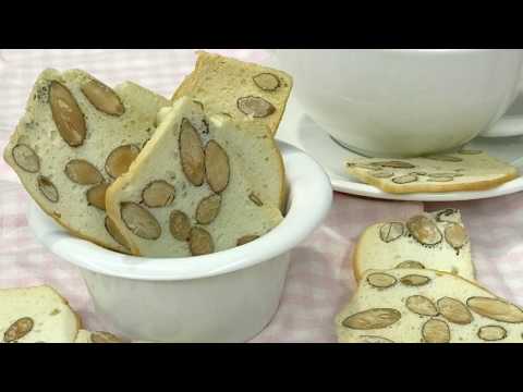 Video: Biscotti Dengan Badam