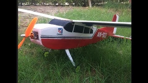BUILD AND FLY VIDEO of my first RC plane , RC cessna 185