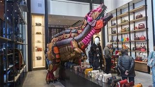 Celebrity How Michael Kors Beat Coach at Its Own Game Profile