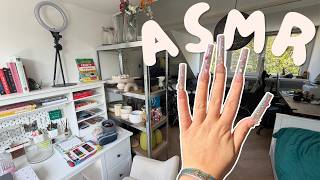 ASMR Tapping & Scratching in Best Friends' Home 🏡 XXL Nails 💅🏻 No Talking
