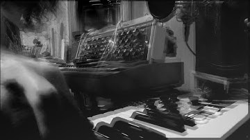 Francis Roberts - Cast Into Nothing (Minimoog Model D, Mellotron Micro. Live 2019)