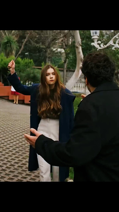 When seyran beat ferit🤣#yalıçapkını #afrasaraçoğlu #mertramazandemir #turkishseries #shorts