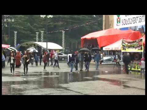 ნიკოლოზ ჩიქოვანი  და  ვასილ გველესიანი  „ზესტაფონობისადმი“ მიძღვნილ ღონისძიებებს დაესწრნენ