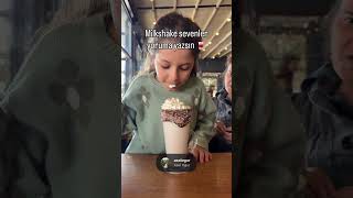 milkshake içmeyi sevenler yorumda belirtsin lütfen