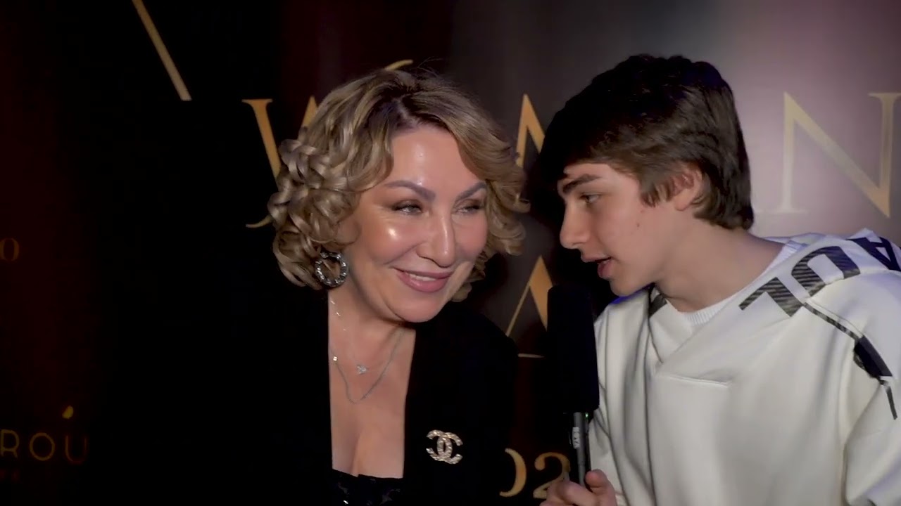 Спешл женская премия