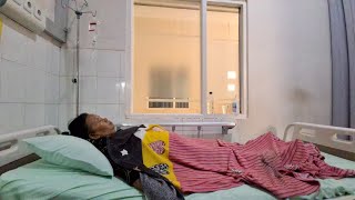 THANK GOD MOM HAS FINALLY GOTTEN A ROOM.. PLEASE PRAY FOR HER QUICK RECOVERY, VIEWERS..
