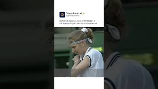 Steffi Graf stops her serve at Wimbledon to ask a proposing fan how much money he has.