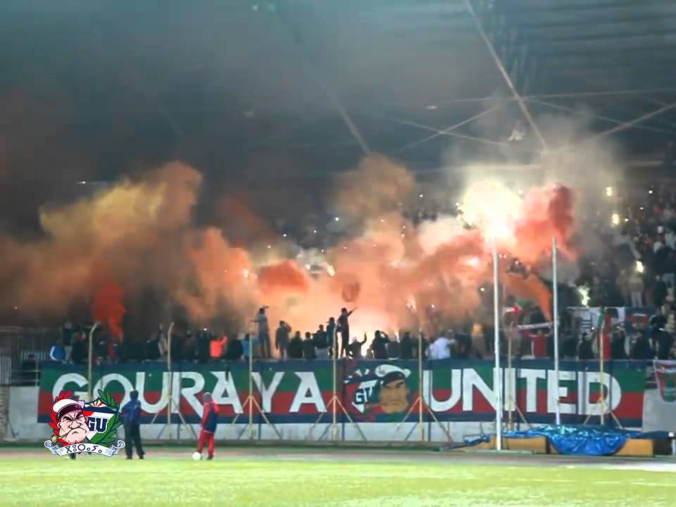 JSMB FANS CHANT - Chants et craquage de fumigènes stroboscopes