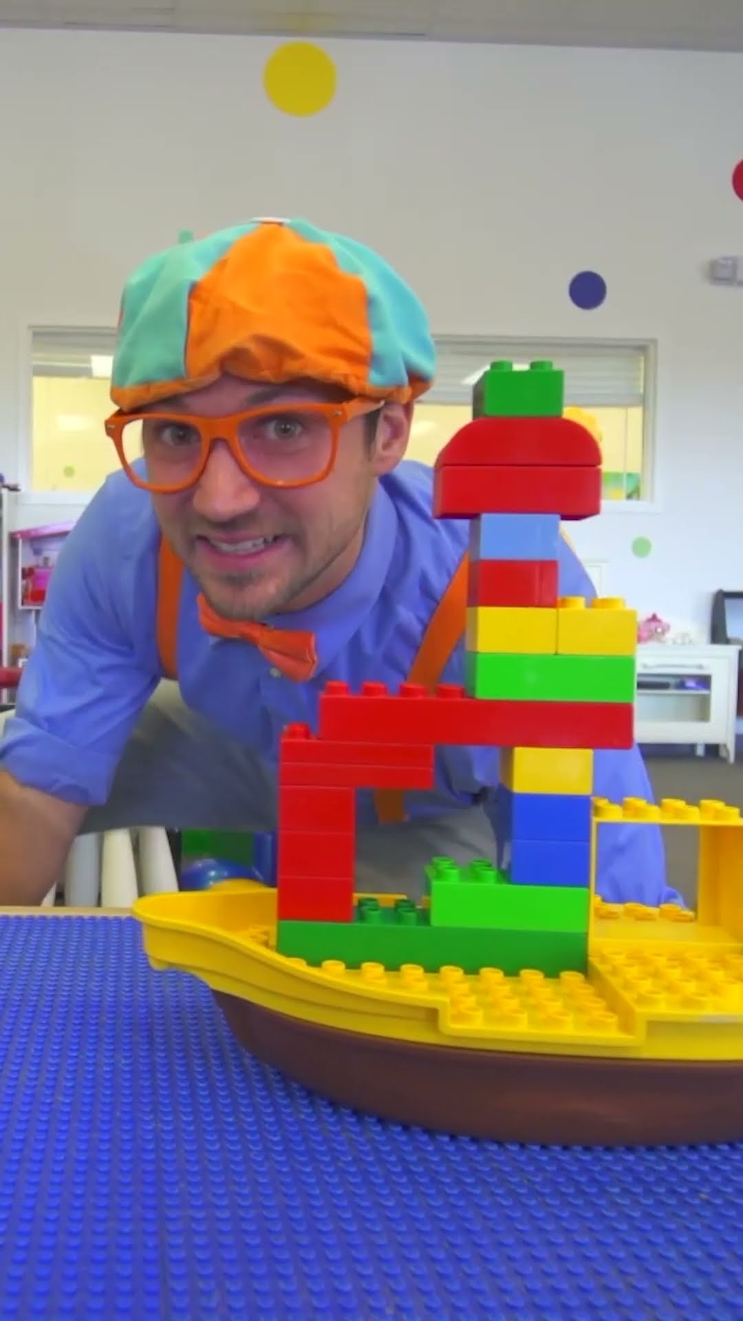 WOAH! Let's play pretend?? #shorts #blippi #education