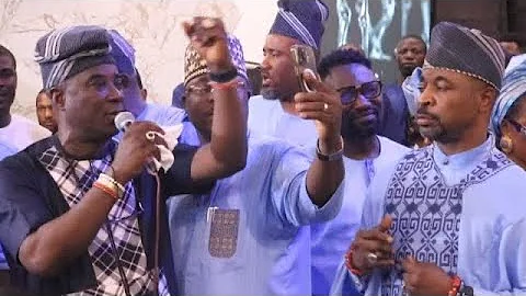 SAHEED OSUPA FANS SHOW LOVE TO MC OLUOMO WITH K1 DE ULTIMATE AT MC DAUGHTER WEDDING IN LAGOS