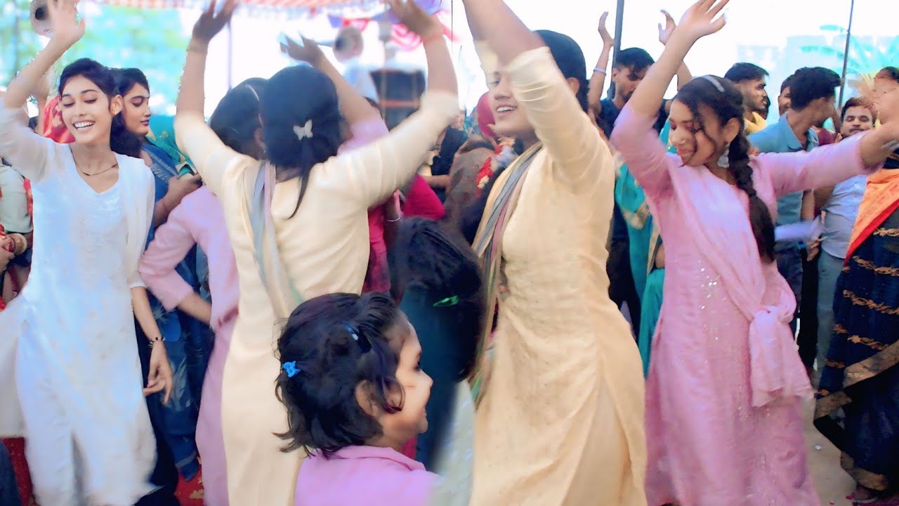 जन्मे है चारो भईया!! अवध मे बाजे वधईया !! पूरे पानडाल ने किया कमरतोड डांन्स !! शास्त्री सौरभ पाल