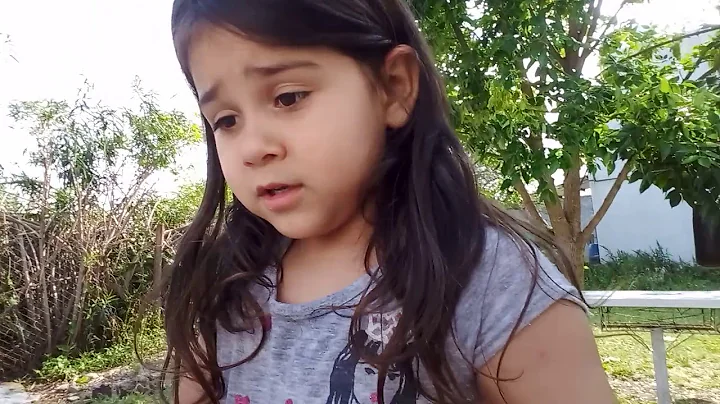Leyendo un poco de El Arbol Rojo de barbara fiore