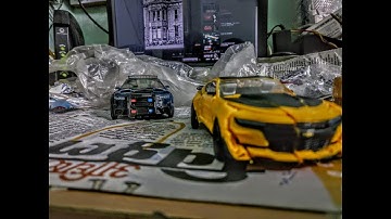 Transformers stopmotion : Bumblebee Vs Barricade [2007]