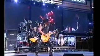 Slash with Puff Daddy: &quot;It&#39;s All About The Benjamins&quot; (live Net Aid 1999)