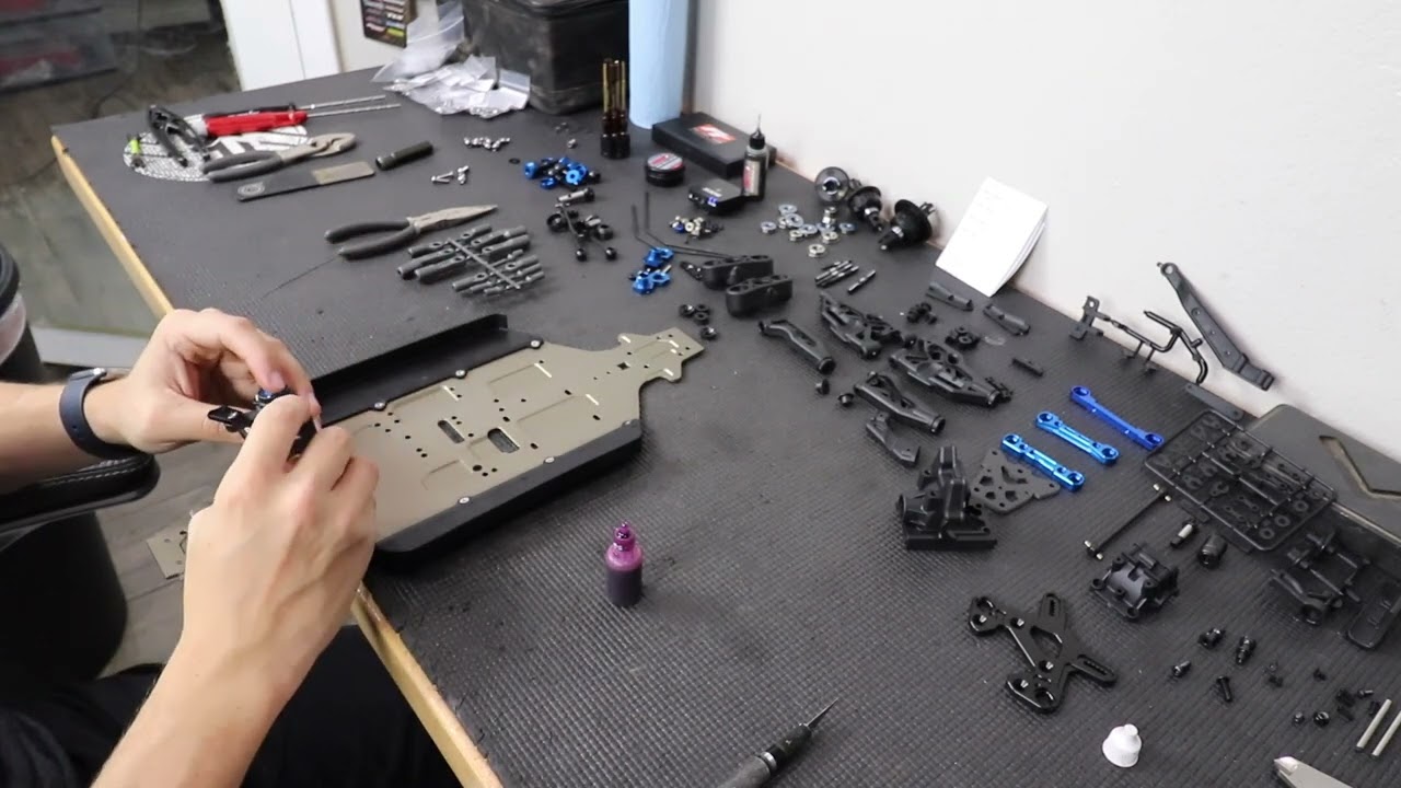 Building The Front End Team Associated RC8B4 & B4E