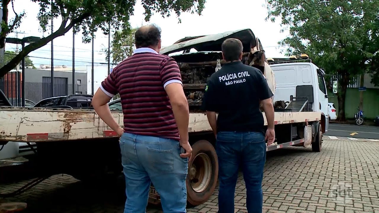 Carreta da Alegria recolhe mais de 300 kg de alimento e 1 mil peças de  roupas doados a APAE e asilo - Correio de Minas