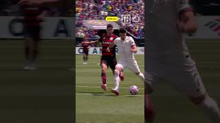 All angles of that incredible Pedro Neto run and finish! 😮‍💨🎯