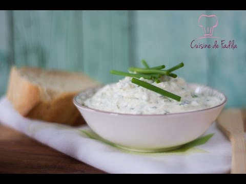 Vidéo: Fromage Blanc Maison à L'ail Et Aux Herbes