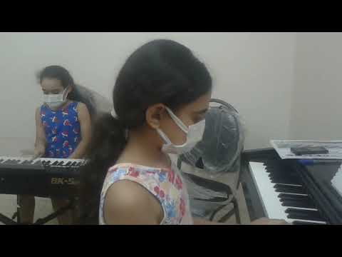 موسيقي ترنيمة في مزود البقر