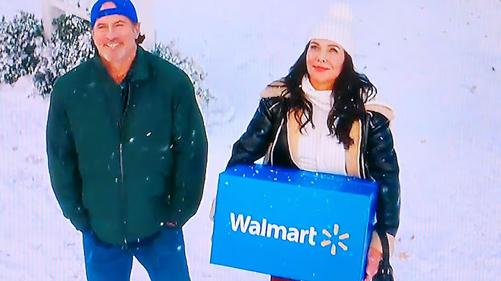 WALMART GILMORE GIRLS COMMERCIAL 2024 | GIVE THE GIFT THAT SHOWS YOU GET THEM | WALMART HOLIDAY 2024