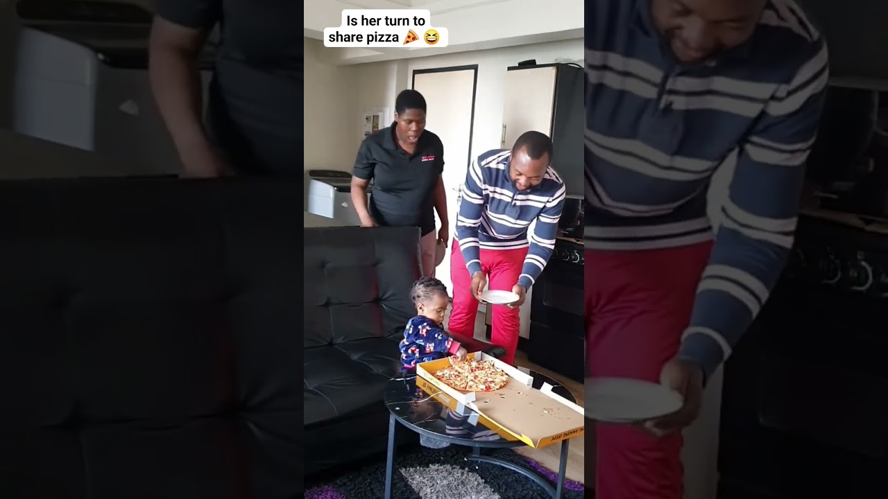 is her turn t0 share pizza 🍕 😆 🤣 #funnyvideos