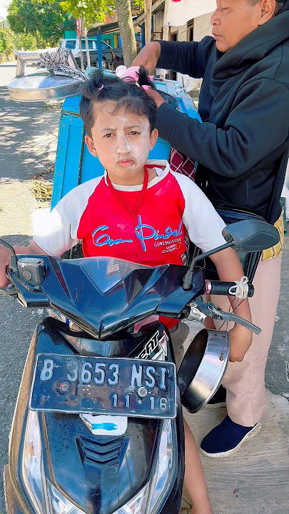 Wow, Little Brother Nono wants to join Uncle Tong-Tong selling ice cream😭😅