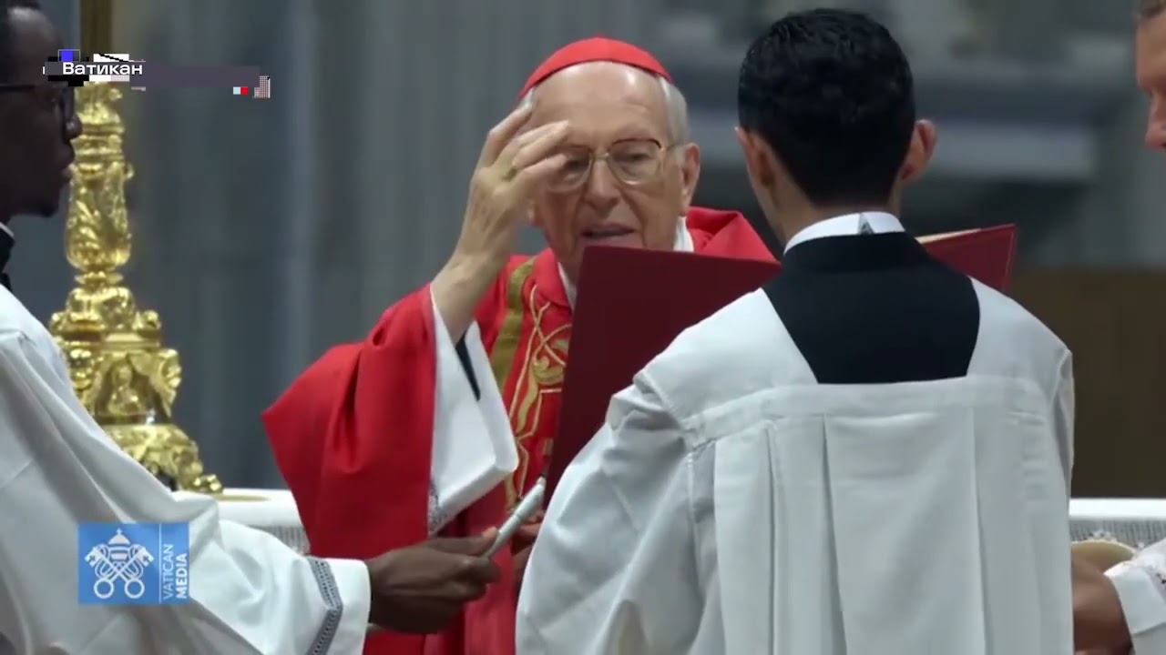 В Ватикане начали выбирать нового папу Римского