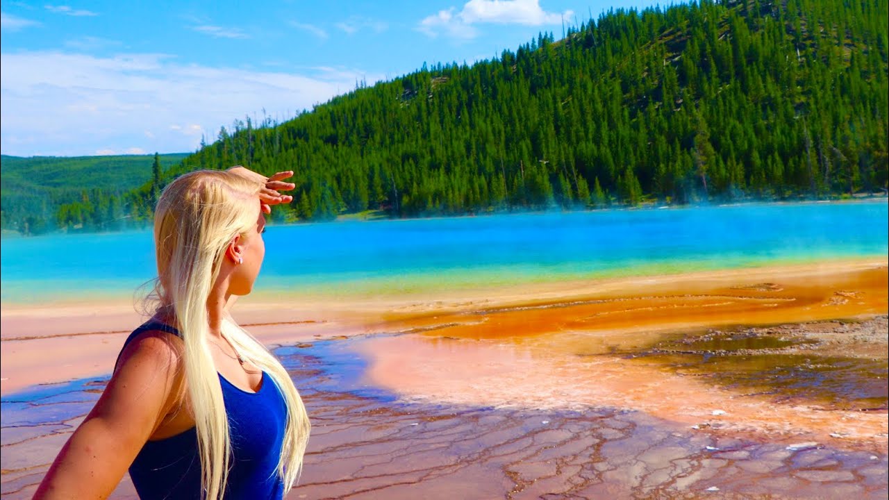 Hiking the Grand Prismatic Spring Overlook in Yellowstone.The biggest ...