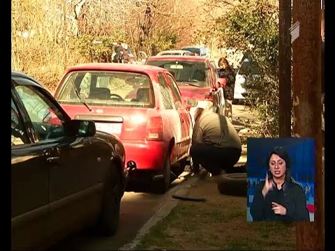 დიდ დიღმის მესამე მიკრორაიონში 30-მდე ავტომობილს საბურავები დაუჭრეს