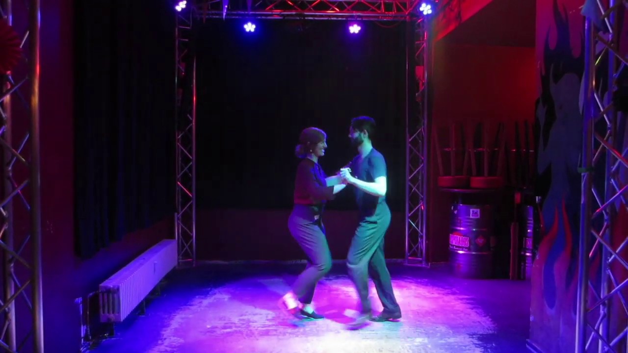 20s Charleston partner dance: Outside turn, inside turn, skates, bunny hop and more