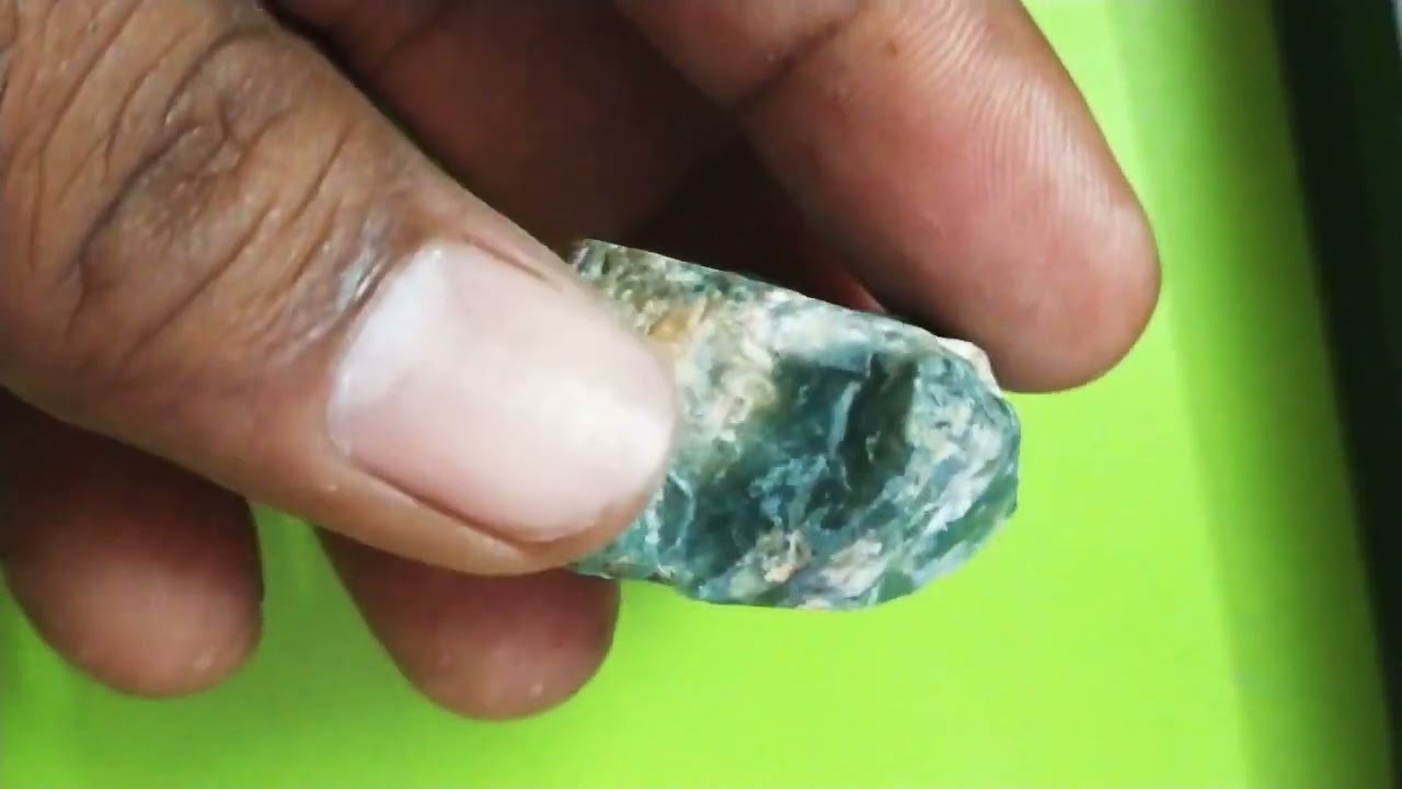 Rough diamond & gemstone video