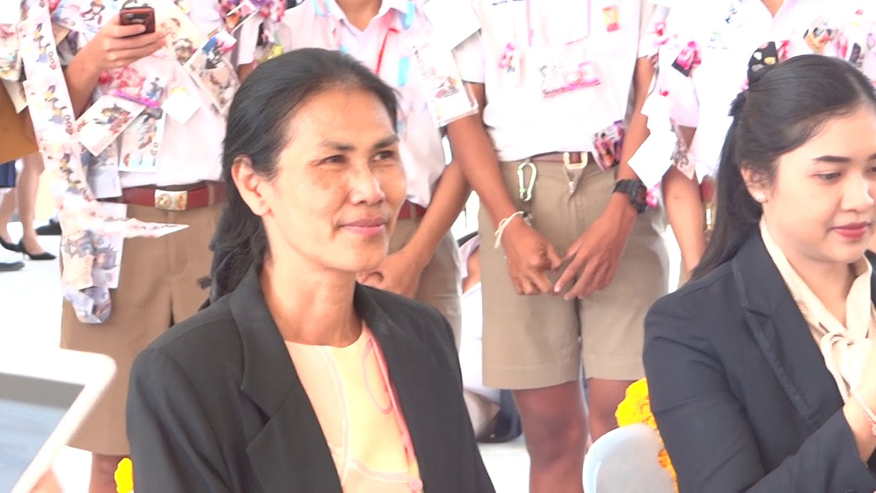 ลาครูวันปัจฉิม...เมืองพญาแลวิทยา ม.3/2 2560