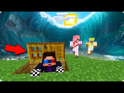 🌊🚪СЛОМАННЫЙ ДОМ ДВЕРЬ ПРОТИВ ЦУНАМИ ШЕДИ НУБИК И ДЕВУШКА В МАЙНКРАФТ 100 ТРОЛЛИНГ MINECRAFT ДВЕРИ