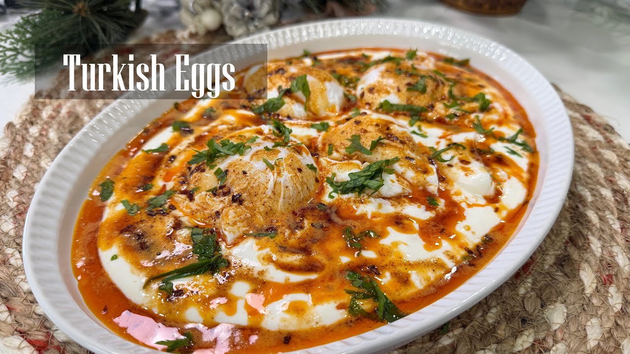 Turkish Eggs || Turkish poached Eggs || Protein Packed Breakfast Recipe - RKC 