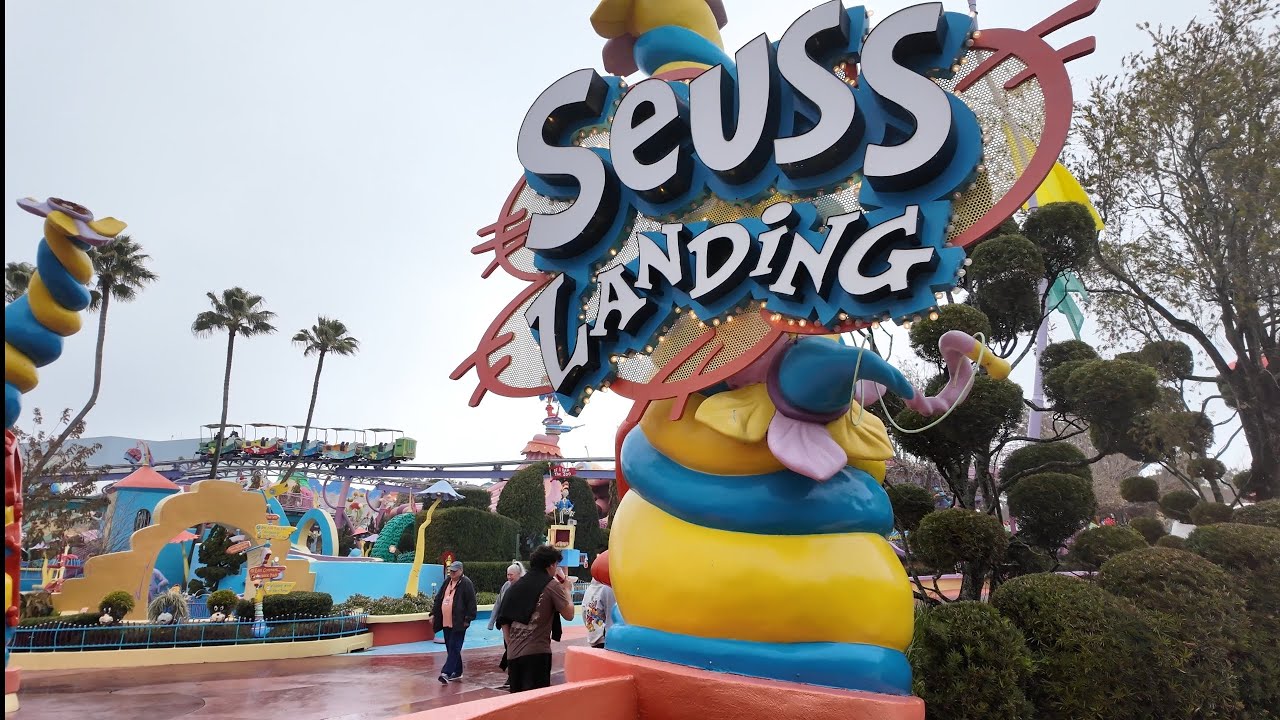 4K Seuss Landing walk through @UniversalOrlando 