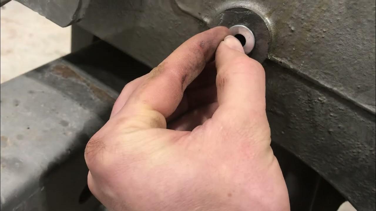 How to extract a broken bolt welding method. YouTube