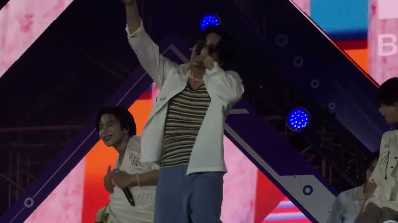 BUS- BOSS IN THE BUILDING@TConicLiveInPhuket PEEMWASU