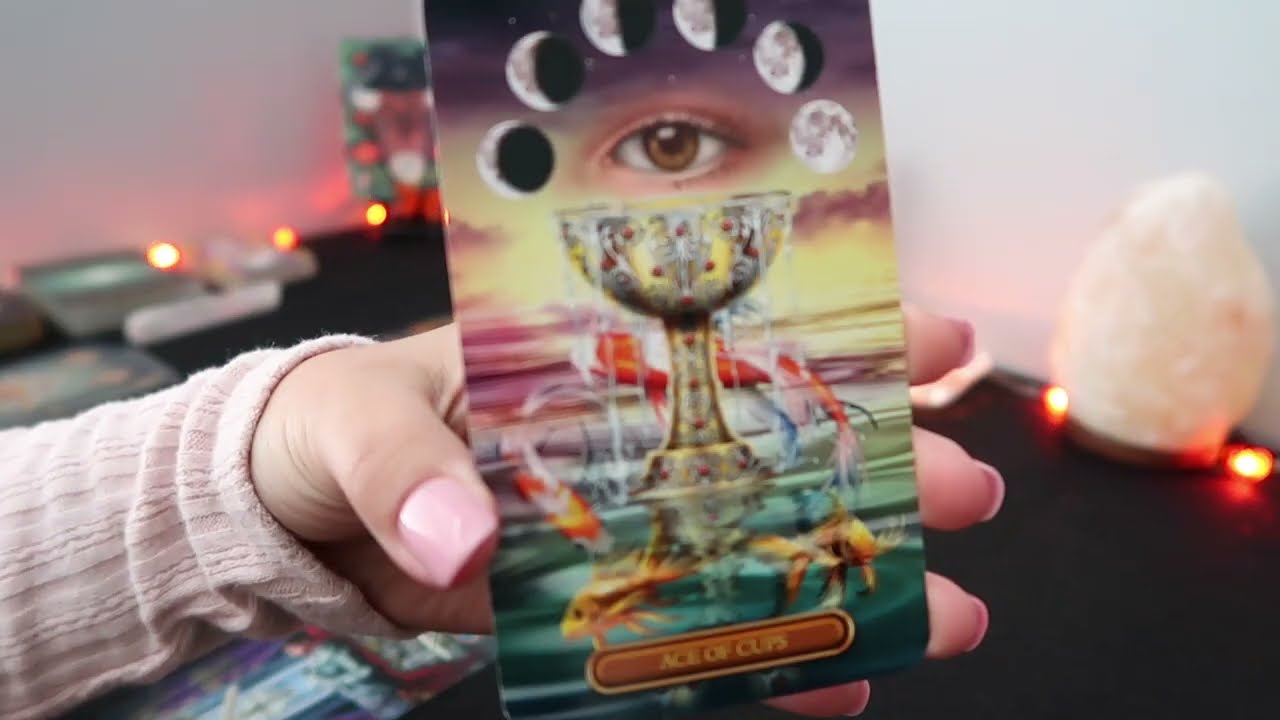 Taurus ♉️ Someone Who Is Mature And Wealthy Coming Your Way! ♥️ February 2022 Tarot 🦋