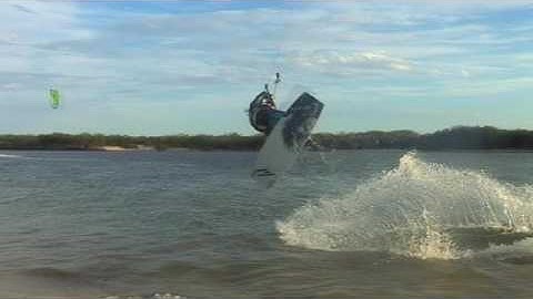 Kiteboarding Instructional "S-Bend"