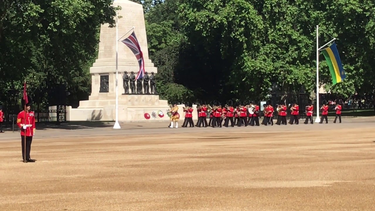 Trooping the colour:Colonels review 2019 (extra clip)